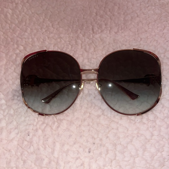 Authentic Gucci sunglasses - Picture 2 of 8
